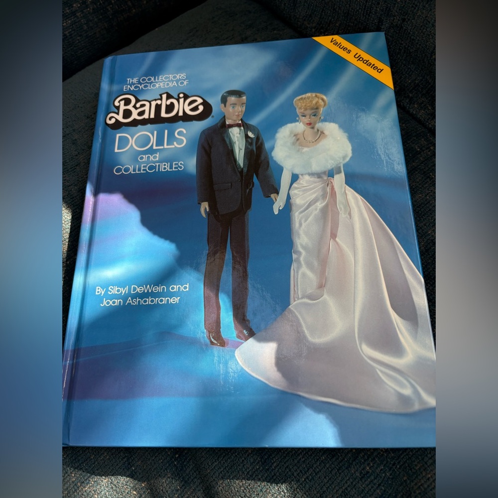 Barbie Dolls and Collectibles Book